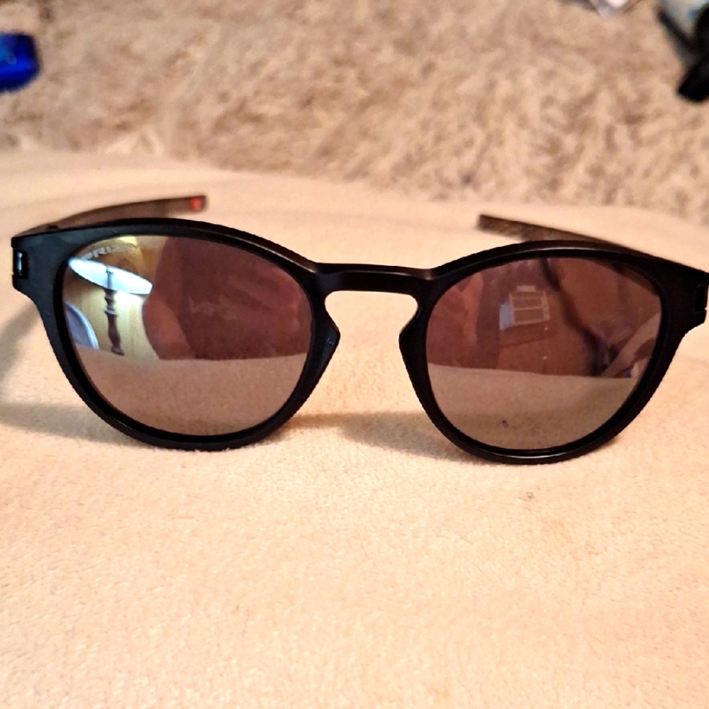 Oakley Latch, Black and Silver Sunglasses